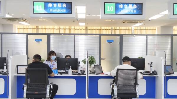 东营市东营区：“税收管家”助力政策落实 打造“1+N”网格服务新模式(图2)