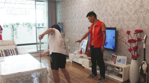 关岭：打造巾帼家政服务窗口 助力妇女灵活就业增收(图2)